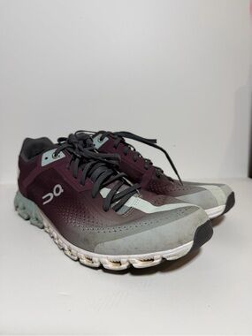 On Running‎ Women's Cloud Runner Shoes - Burgundy & Gray size 10